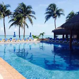Nautibeach Front In North 3*, Isla Mujeres Mexiko